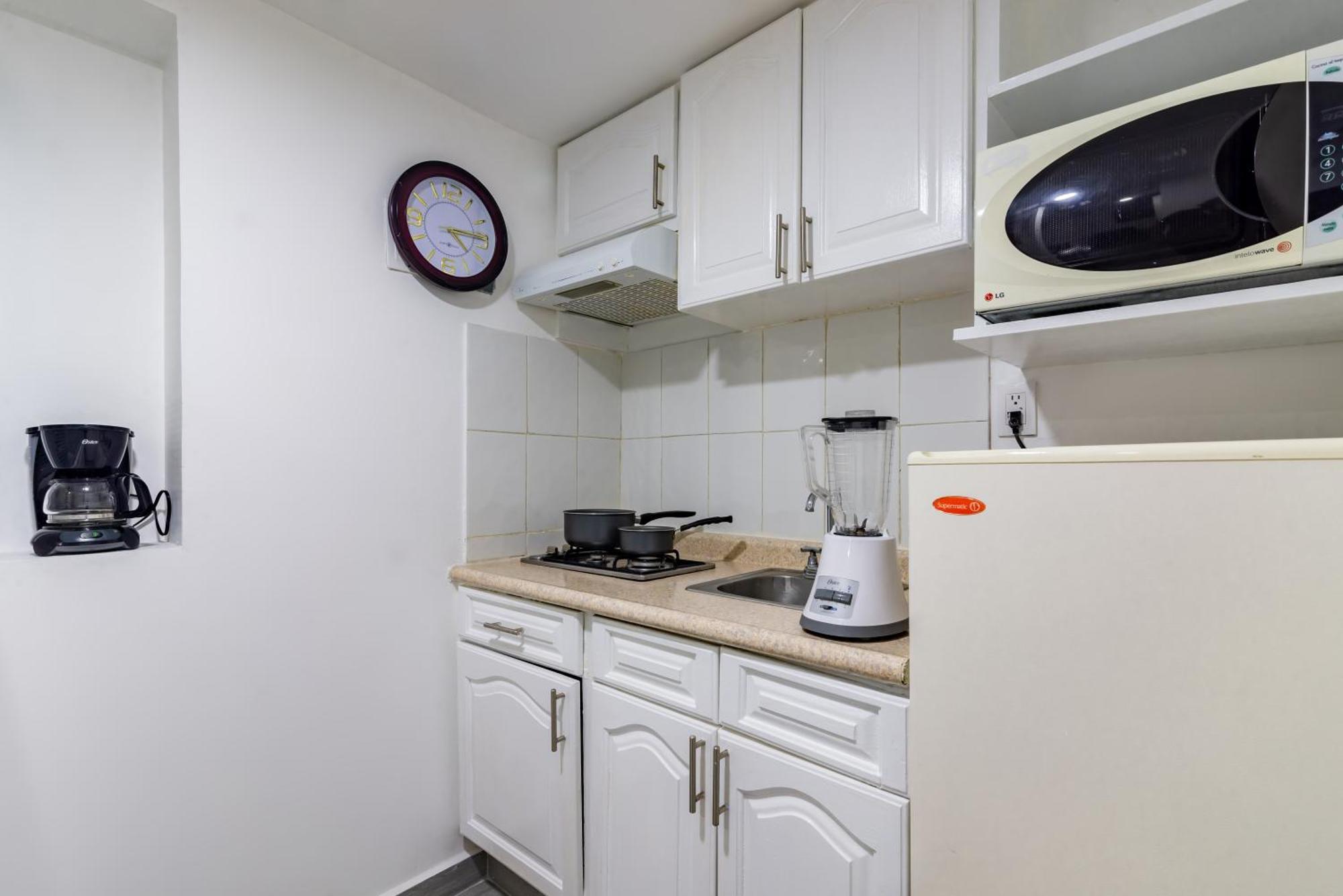 European Life Style Executive Suites Zapopan Quarto foto